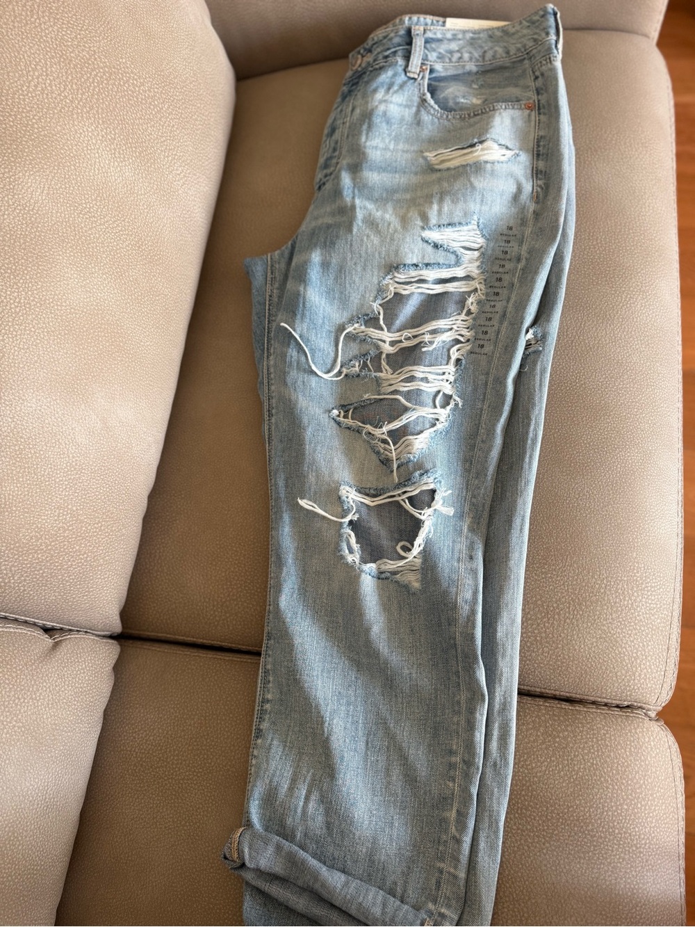 American Eagle Outfitters Light Wash Distressed Tomgirl Jeans